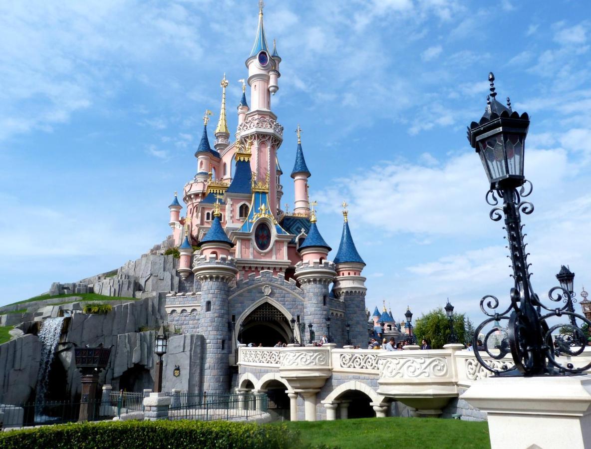 Disneyland Paris 1 Mile Серри Экстерьер фото