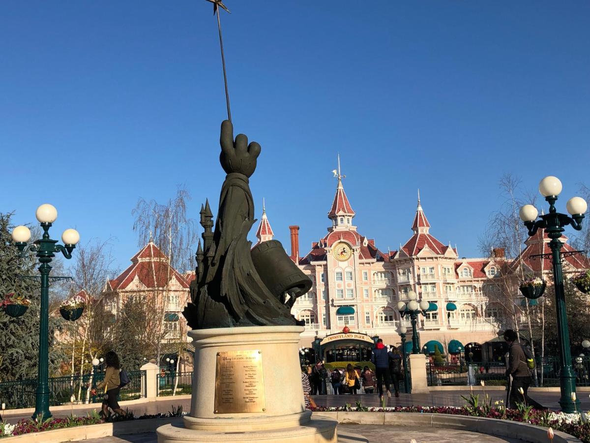 Disneyland Paris 1 Mile Серри Экстерьер фото